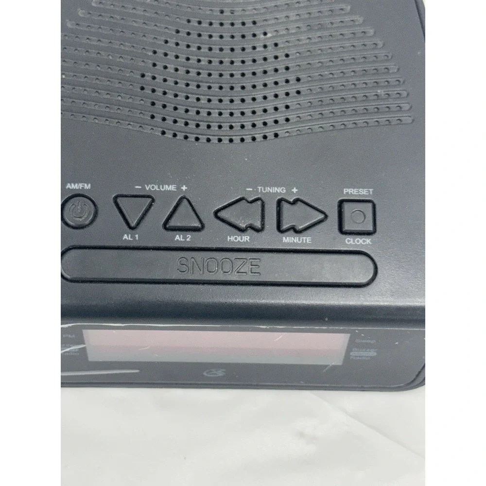 GPX C224B Dual Alarm Clock AM/FM Radio w/Red LED‎ Display Tested